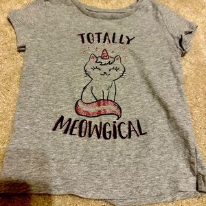 Girls “Totally meowgical” gray tee shirt